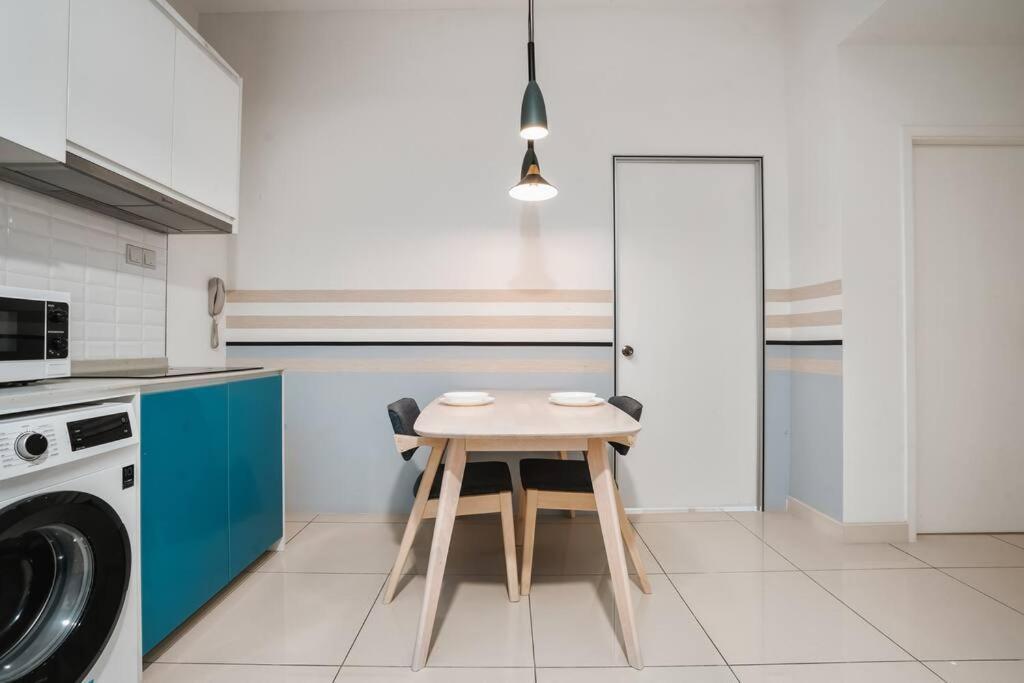 Sleek 3br Near Trx By Rumabnb