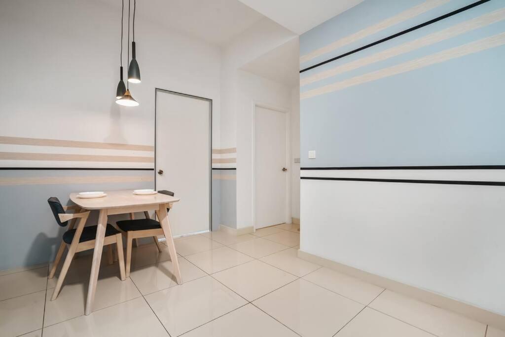 Sleek 3br Near Trx By Rumabnb Apartment *